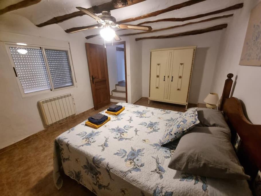 Casa Arriba Village House In Zarra Экстерьер фото
