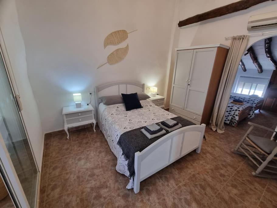 Casa Arriba Village House In Zarra Экстерьер фото